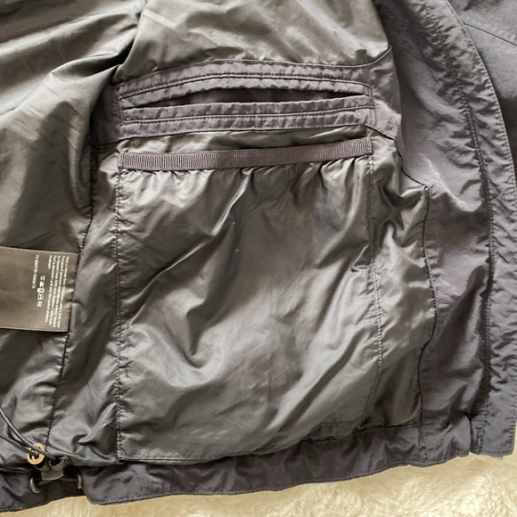 โค๏ธ Lululemon Always Effortless Jacket Size 6 Black - Picture 11 of 16